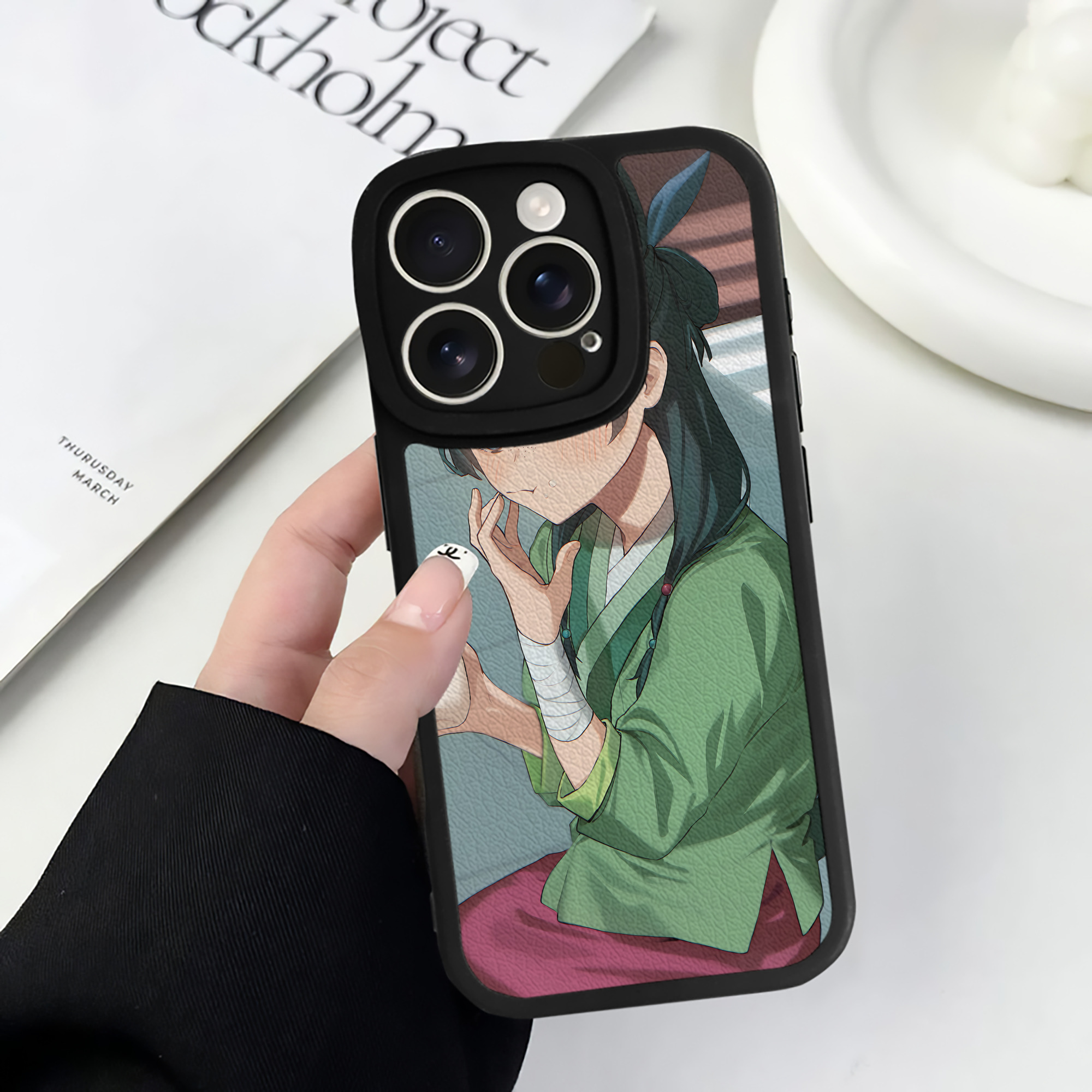 （画像用） 薬屋のひとりごと The Apothecary Diaries 【iPhone 16シリーズ対応】シリコンスマホケース（レザー調） 材質：シリコン